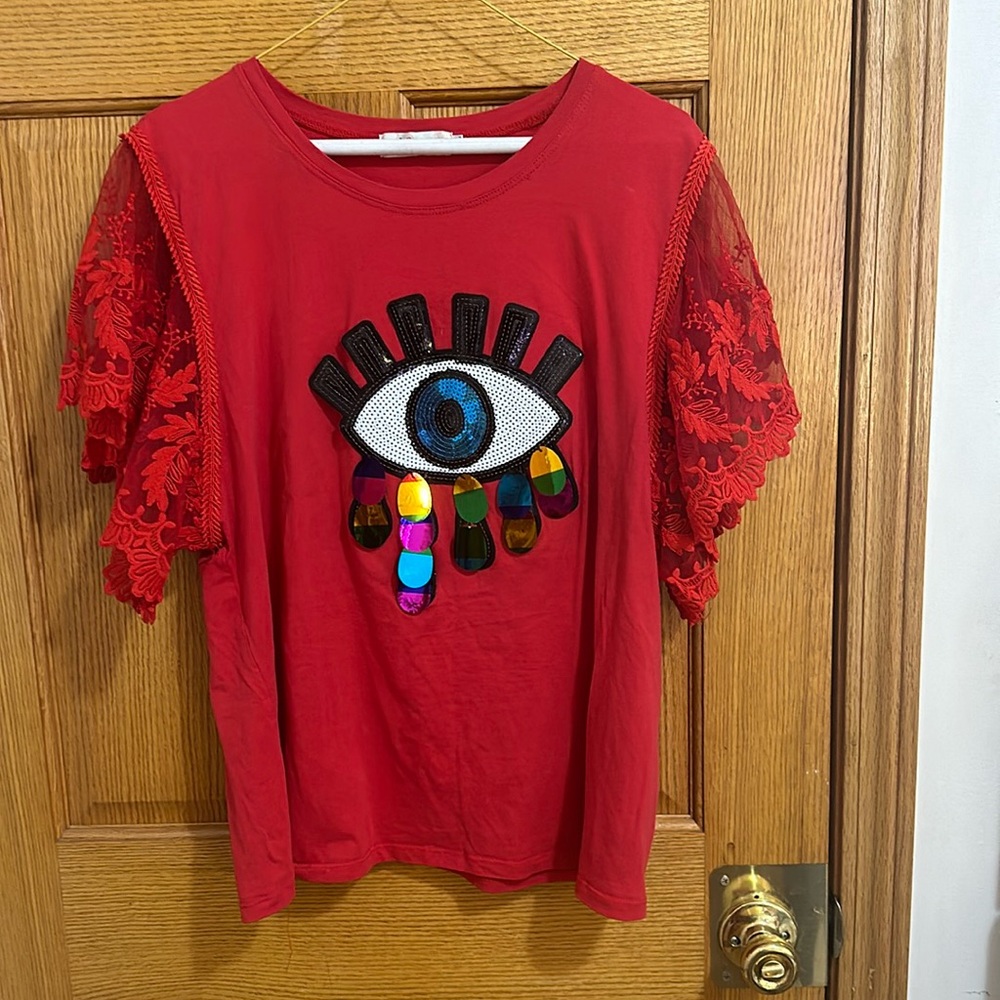 Red Shirt Form Fitting eye